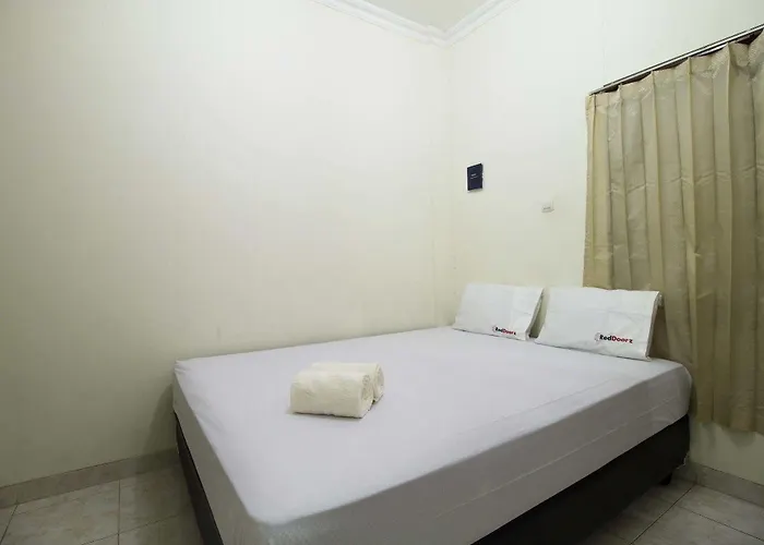 Reddoorz Near Pulogadung Hotel Jakarta